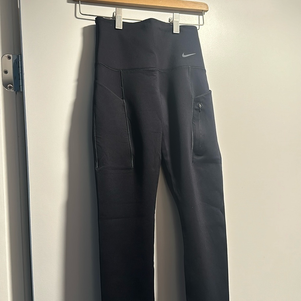 Nike women's high waisted full length leggings with pockets